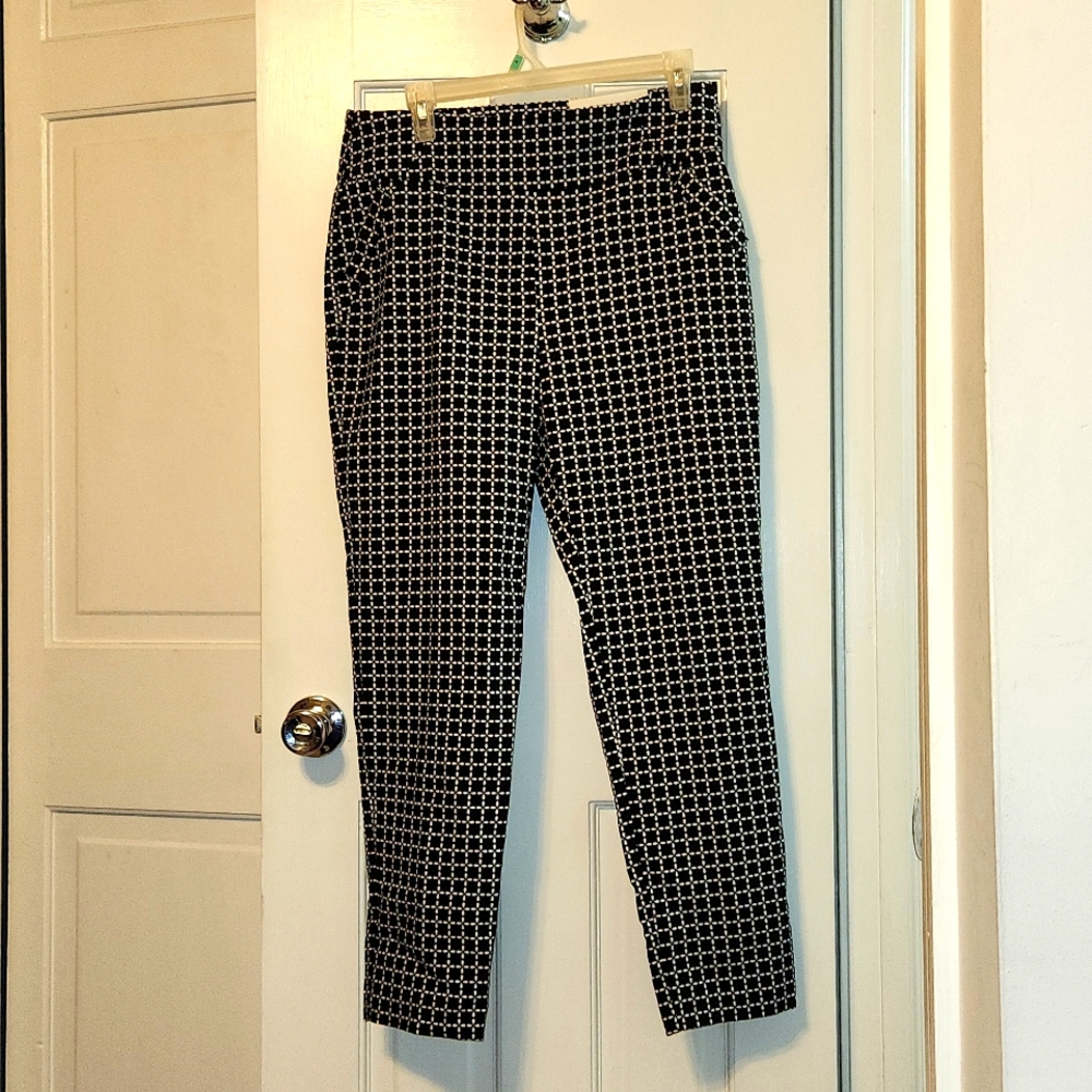 Black and white patterned dress pants nwt